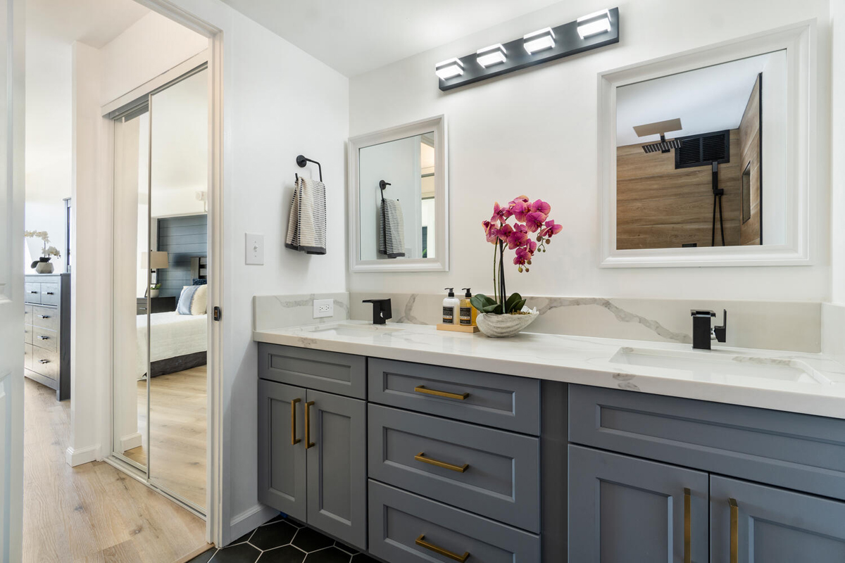 Framed Cabinets